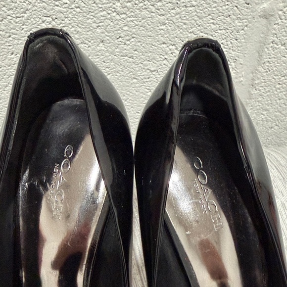 Coach black Patent Leather Women's Pumps - Picture 5 of 9